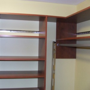 how to build walk-in closet