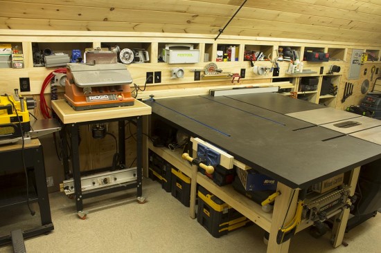 Woodshop Router Table - Sanding Station and Outfeed Table