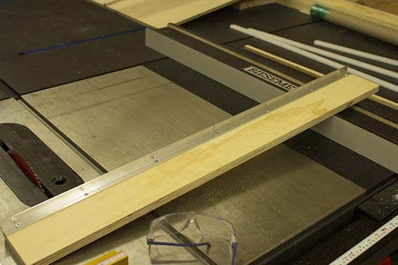 Crosscut Sled Rear Fence with Aluminum Angle